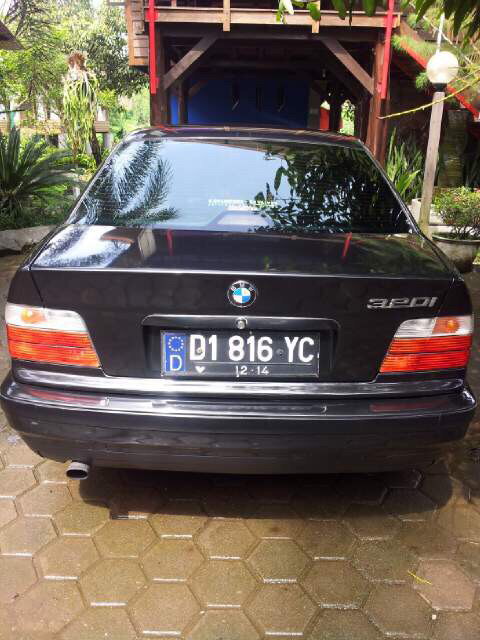 BMW 320i 1994 BANDUNG