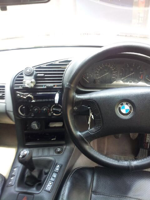 BMW 320i 1994 BANDUNG