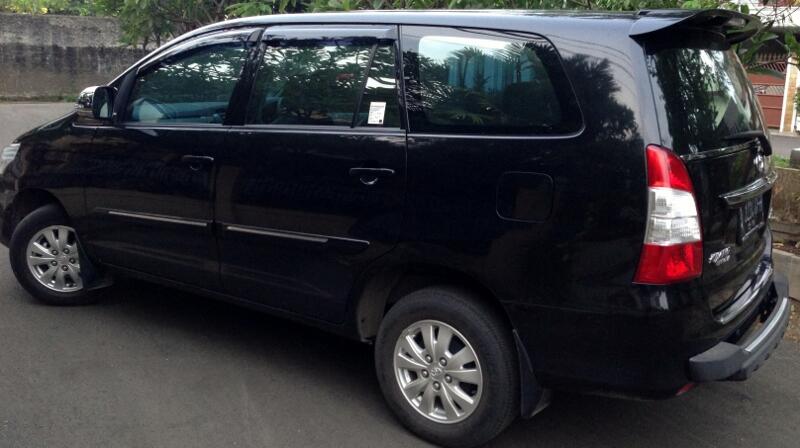 Kijang Grand Innova 2013 Type G Manual Hitam Low Km