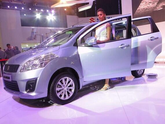 SUZUKI ERTIGA TDP HANYA 16jt SPECIAL PROMO AHIR TAHUN