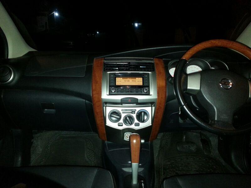Nissan Grand Livina Ultimate 2013 Low Km