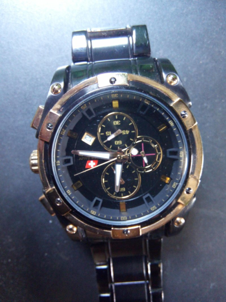 >>>jam swiss army ORIGINAL barter batu bacan.masuk gan.