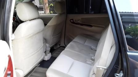 WTS KIJANG INNOVA 2.0 V A/T 2005 MULUS LOW KM