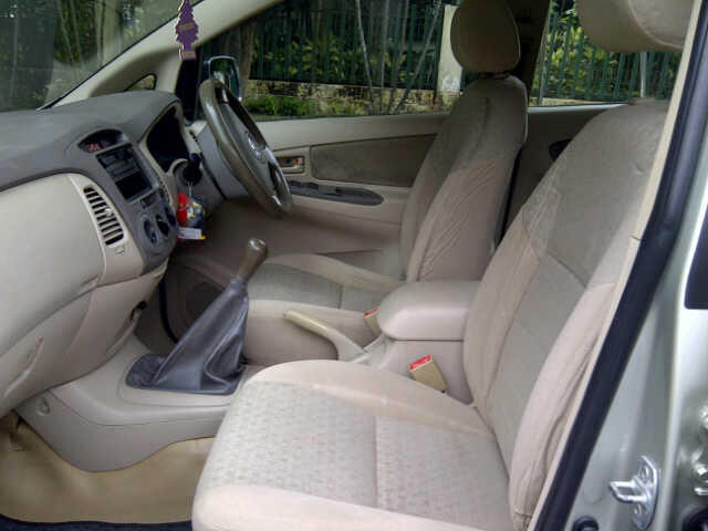 TOYOTA KIJANG INNOVA Type G Th.2006