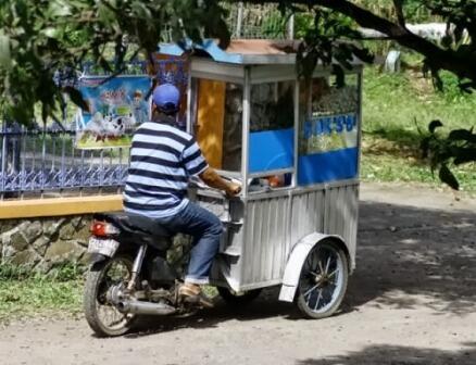 Tentang Pedagang Keliling dan Pelajaran Hidup yang Bisa Kita Petik dari Mereka