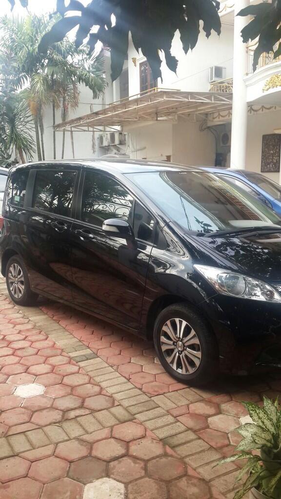 Jual mobil freed th 2012
