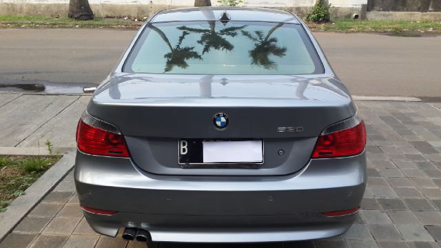 WTS BMW 530i 2007 silver stone