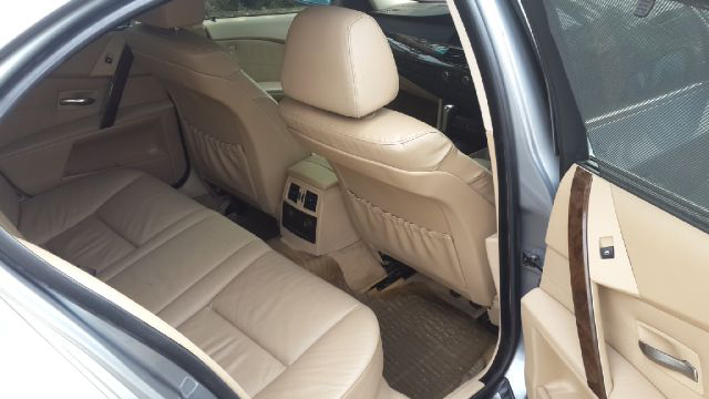 WTS BMW 530i 2007 silver stone