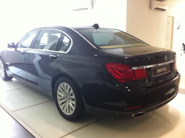 BMW 740Li Business NIK 2012