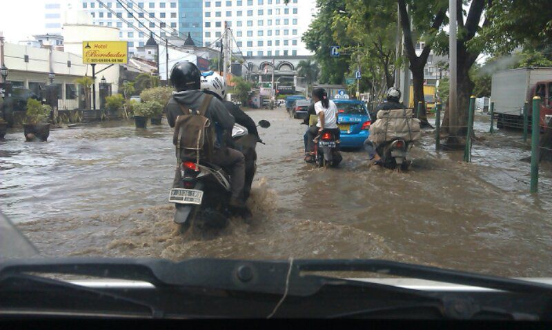 Mungkin ini adalah awal dari banjir Jakarta session 2014-2015