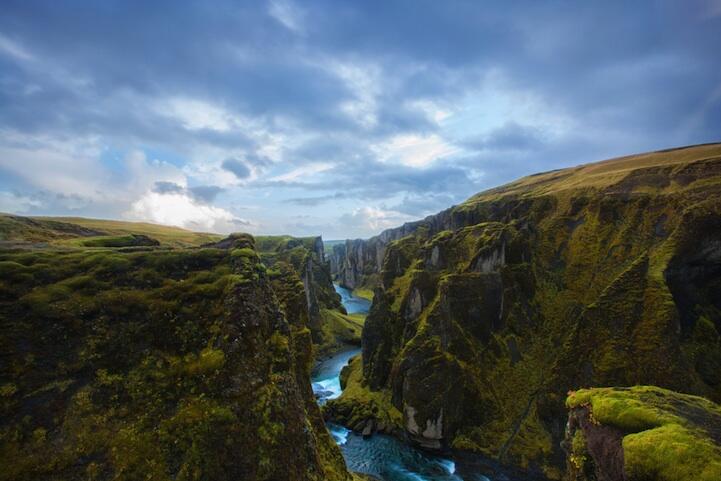 Fjaðrárgljúfur, Canyon (Ngarai) Terindah di Dunia