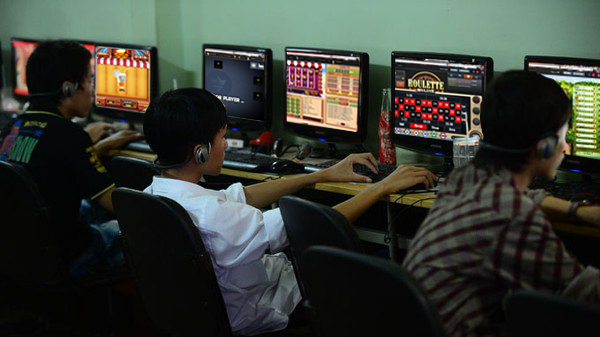 Cara menjadi pemain terkenal di game online