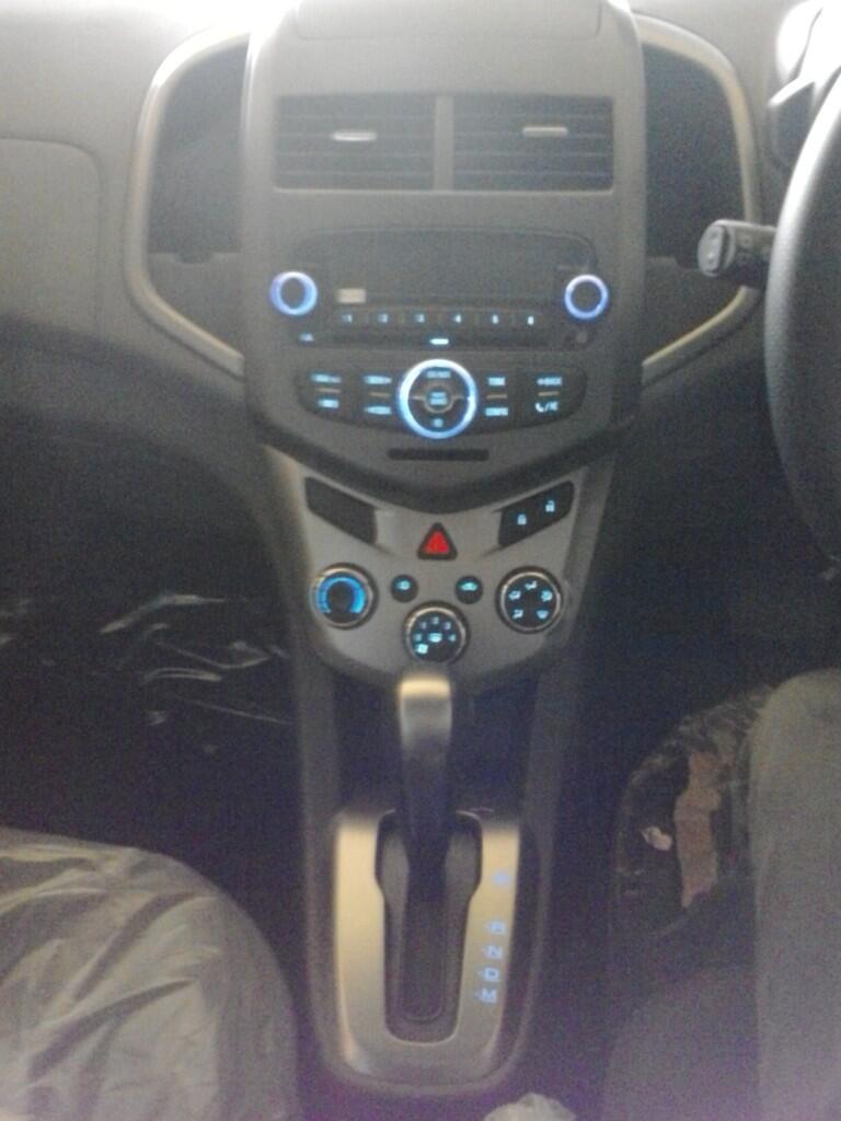 cash back besar tlp saja!! chevrolet aveo lt 1.4 manual dan metic