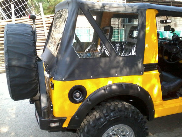 dijual Suzuki Jimny Sierra 1984 4x4 Yellow