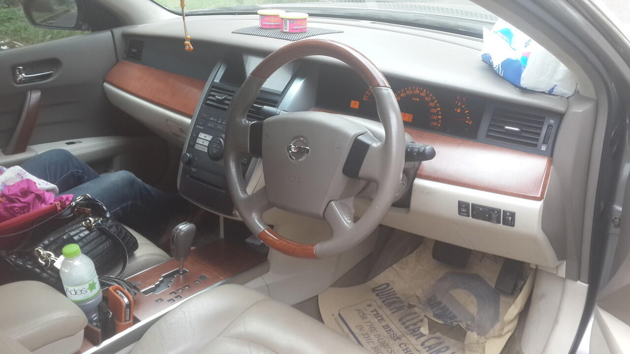 Nissan Teana 2.4 A/T 2004 (Jual Cepat)