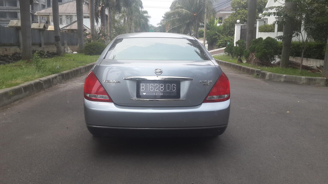 Nissan Teana 2.4 A/T 2004 (Jual Cepat)