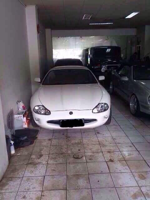 Jaguar XK8 tahun 1997 Rare Item