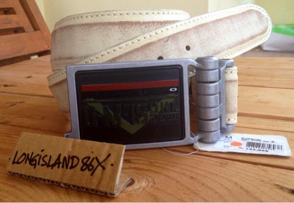WTS $$ Oakley Leather Crest Buckle Belt M $$ Sabuk Original 100%