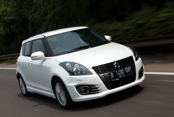 SWIFT SPORT DISKON AKHIR TAHUN 40 juta gan klik di sini