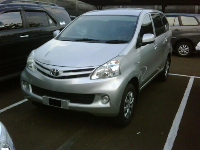 Toyota Avanza Cuci Gudang Dp 20 jt-aan