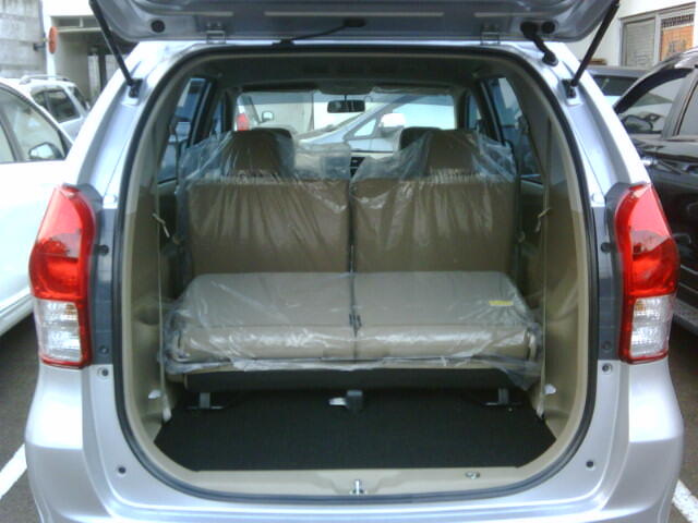 Toyota Avanza Cuci Gudang Dp 20 jt-aan