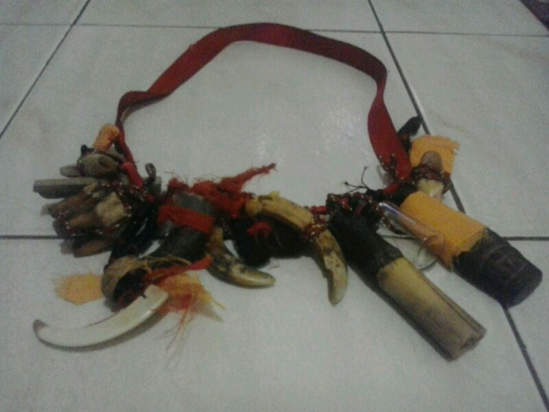 PENYANG – AZIMAT SUKU DAYAK NGAJU