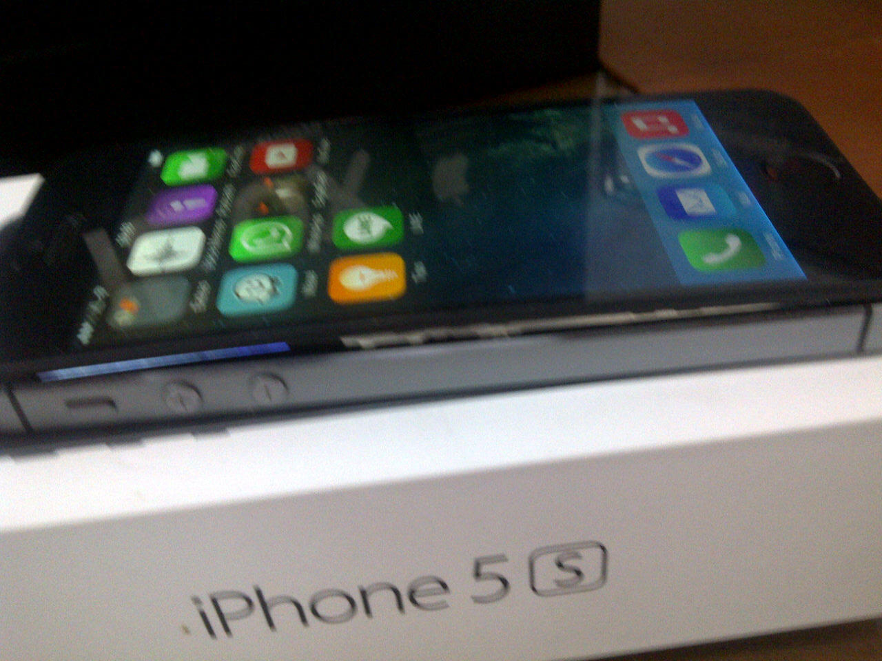 &#91;HOT NEWS&#93; : Iphone 5s Hamil a.k.a Melendung di Bogor!!