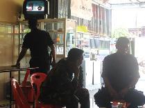 Usai Bentrok, TNI dan Polri Joget Bareng
Mustakim