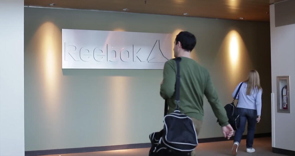 Jalan-jalan ke kantornya Reebok yuk..