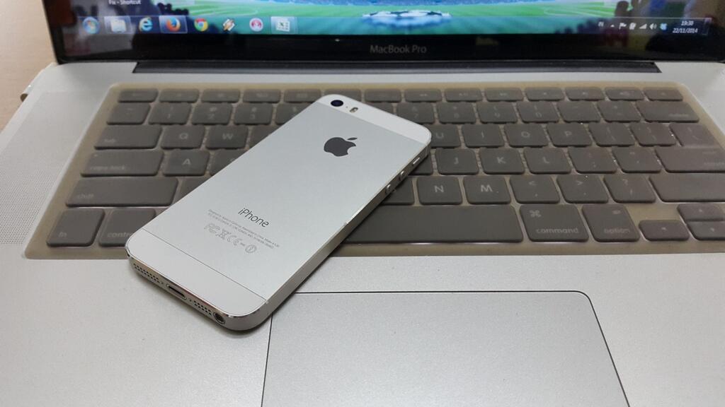 iPhone 5S 32Gb white (second) Garansi Resmi Trikomsel masih panjang