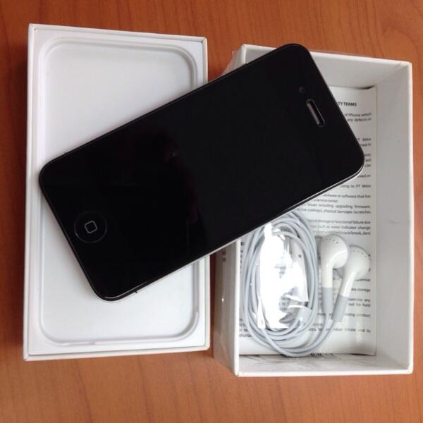 Iphone4 16GB hitam murah lengkap