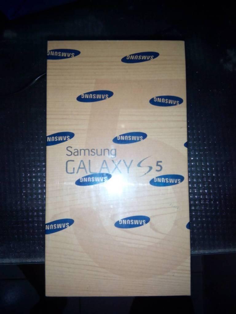SAMSUNG GALAXY S5 BNIB MURCE!