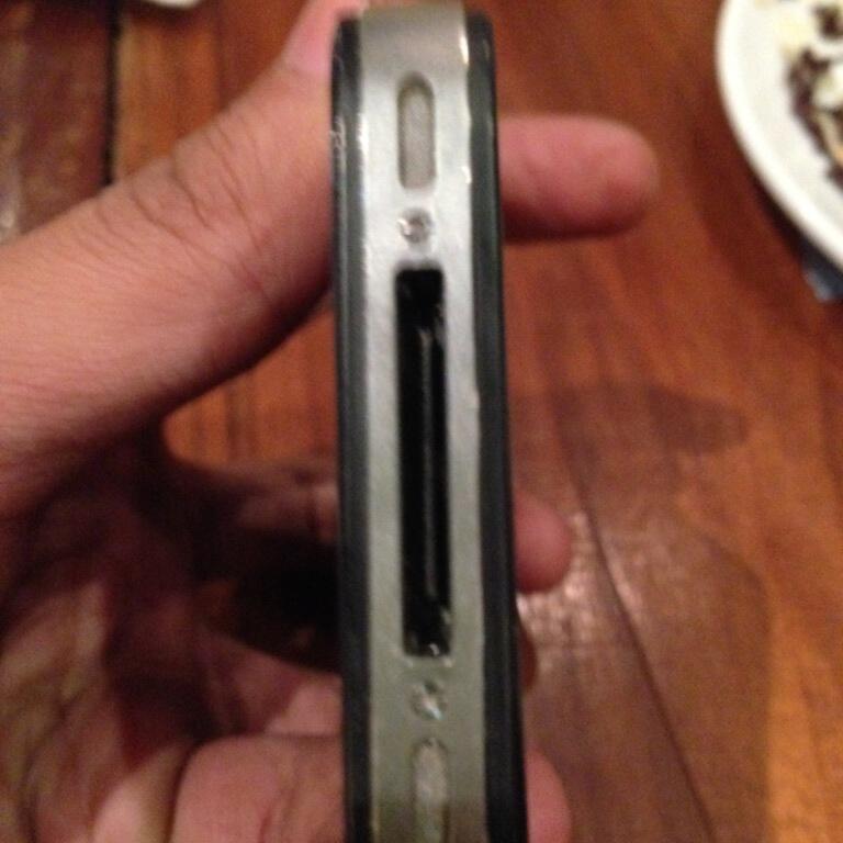IPHONE 4 16GB Black Bandung