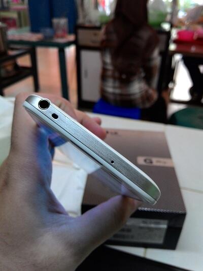 LG OPTIMUS G PRO WHITE E988 -MANTAP HARGA KASKUSER