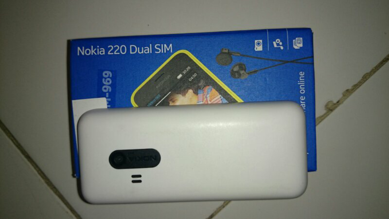 Nokia 220 Dual Sim Murah Aja gan Surabaya