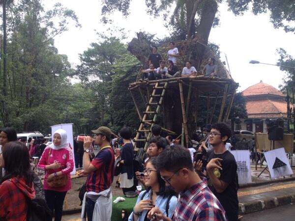 Pasar seni ITB 2014 tanggal 23 kemaren seru bgt gan!!