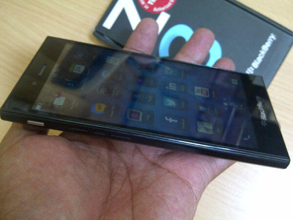 BlackBerry Z3 Muluss Full set Garansi