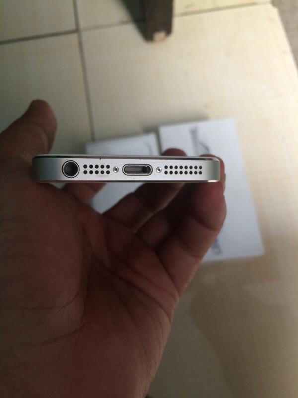 Iphone 5 64gb white Fu Gsm fulsett Bandung