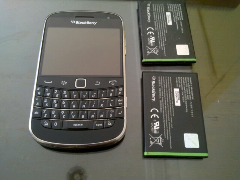 Blackberry Dakota BB 9900