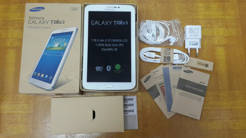 Samsung Galaxy TAB 3 , Type : T211 BUKAN T111, White , Like New 99%