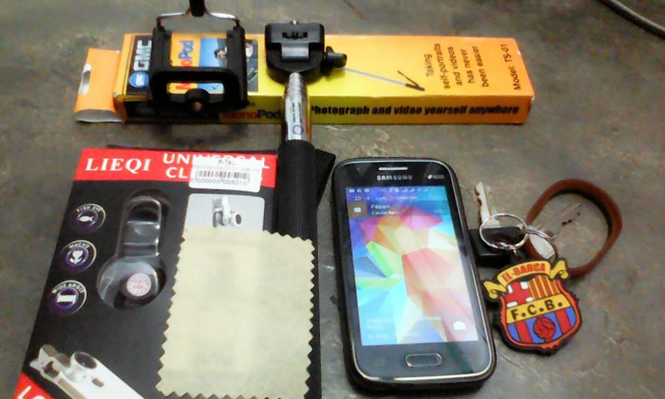 WTS samsung galaxy v Black + bonus :D