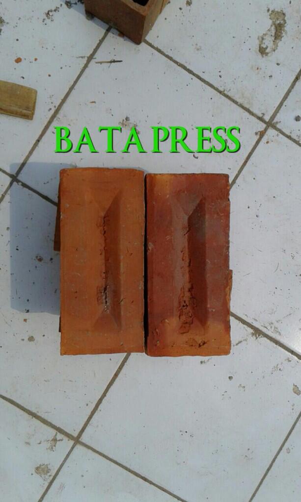 Terjual toko bahan bangunan Megah Raya di Cibitung 