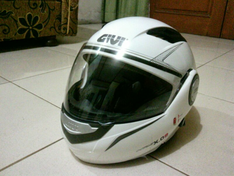 Jual Helm GIVI XPS 09 white - Like New