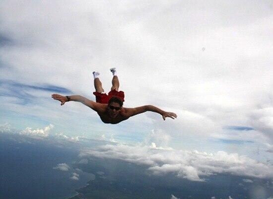 Siapa yang berani cobain olahraga Skyboarding