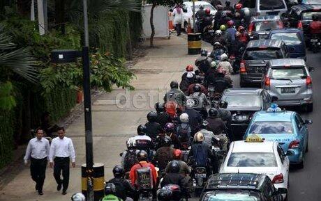 5 Hal yang Perlu Anda Ketahui tentang Larangan Motor Melintas di HI