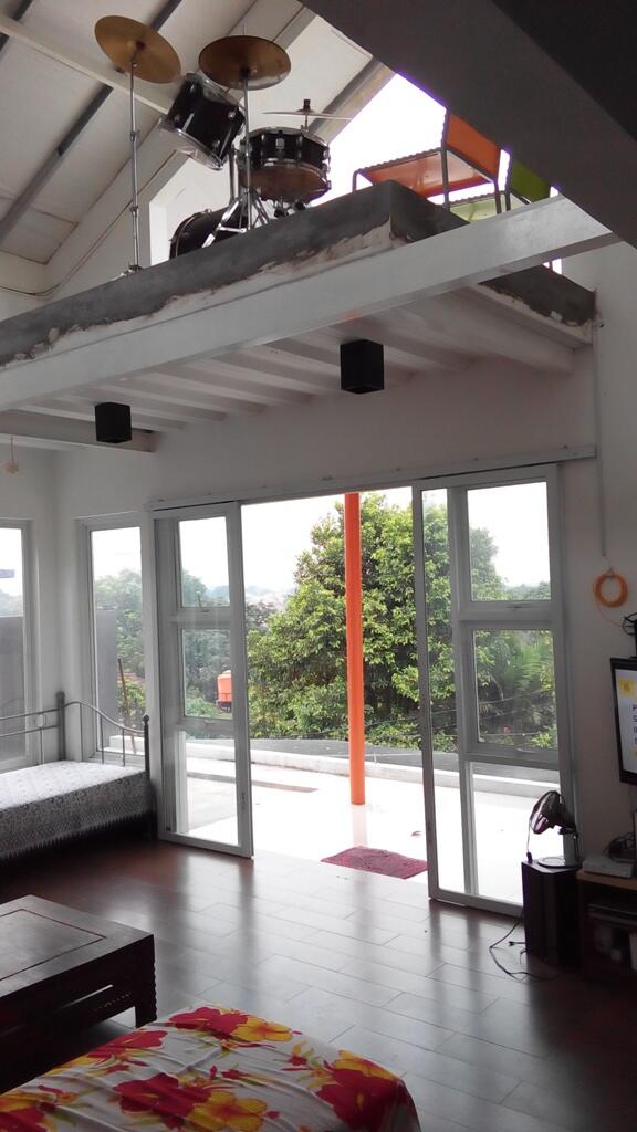 RUMAH VILA DI TUGU INDAH dekat UI-DEPOK