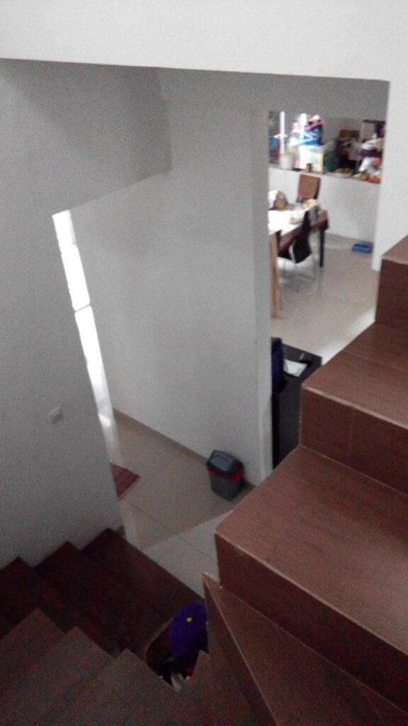 RUMAH VILA DI TUGU INDAH dekat UI-DEPOK