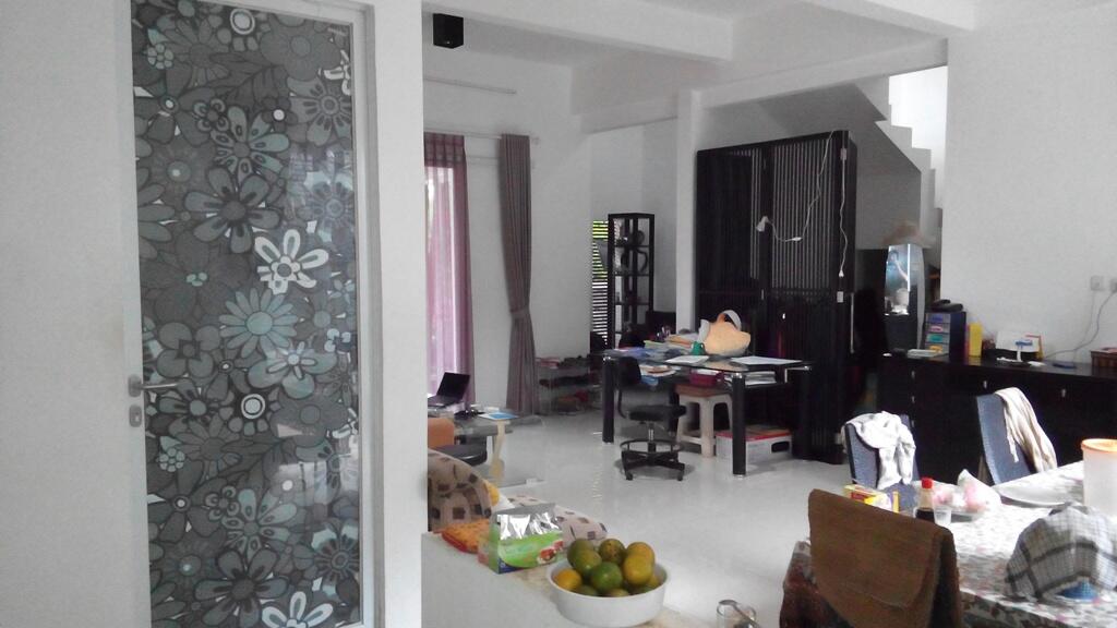 RUMAH VILA DI TUGU INDAH dekat UI-DEPOK
