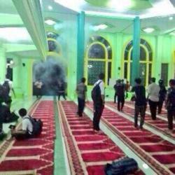 Tembaki Masjid Dengan Gas Airmata, Aparat Pemerintah Jokowi Beringas Terhadap Islam