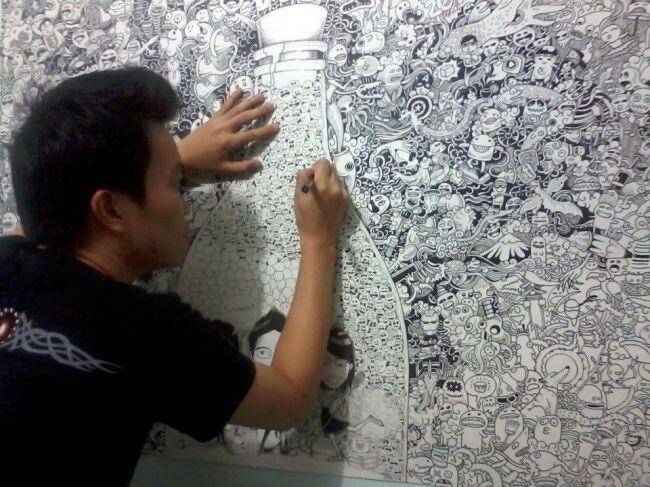 Karya Doodles yang Sangat Detil dari Seniman Filipina